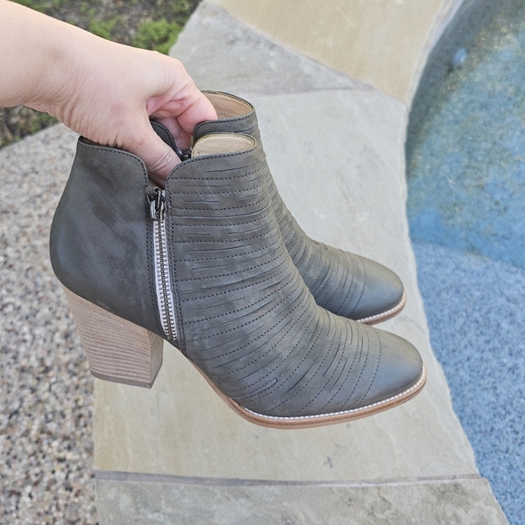 Paul Green Malibu Sliced leather Olive Nubuck. Zip Bootie 5,5 - Picture 1 of 15